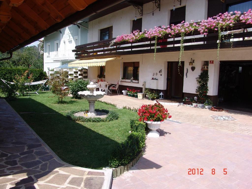 Apartments Lana Блед Екстериор снимка